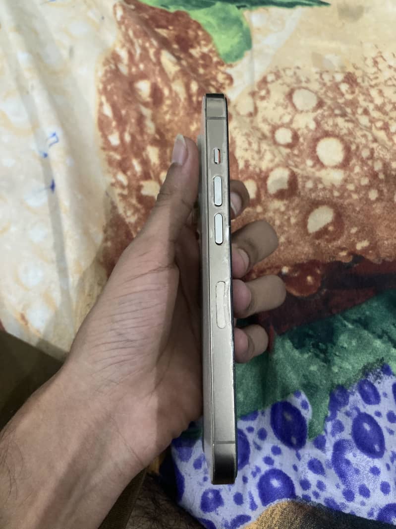 Apple iPhone 14 Pro 3