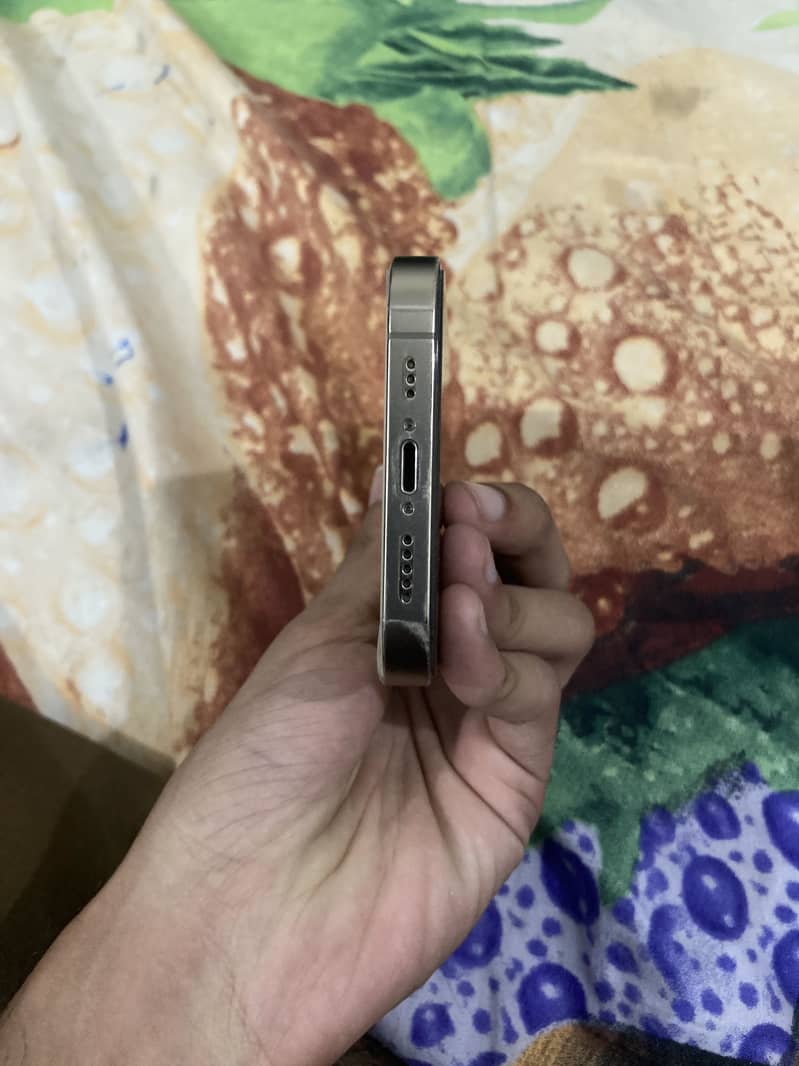 Apple iPhone 14 Pro 4