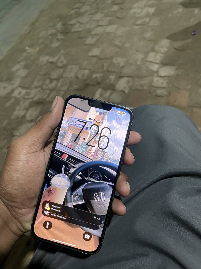 Apple iPhone 13 Pro Max 1