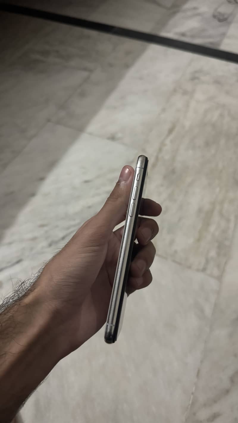 Apple iPhone X 1