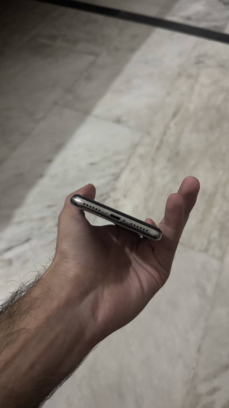 Apple iPhone X 2