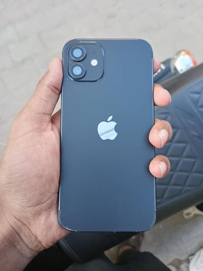 Apple iPhone 12