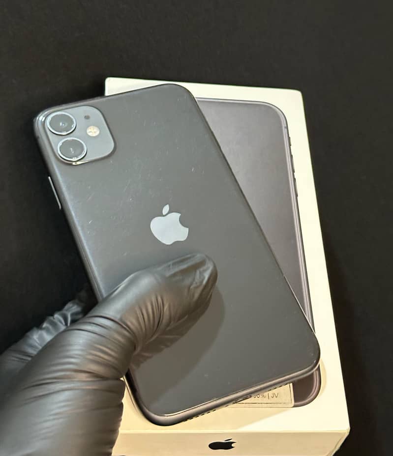 iPhone 11 with box 1