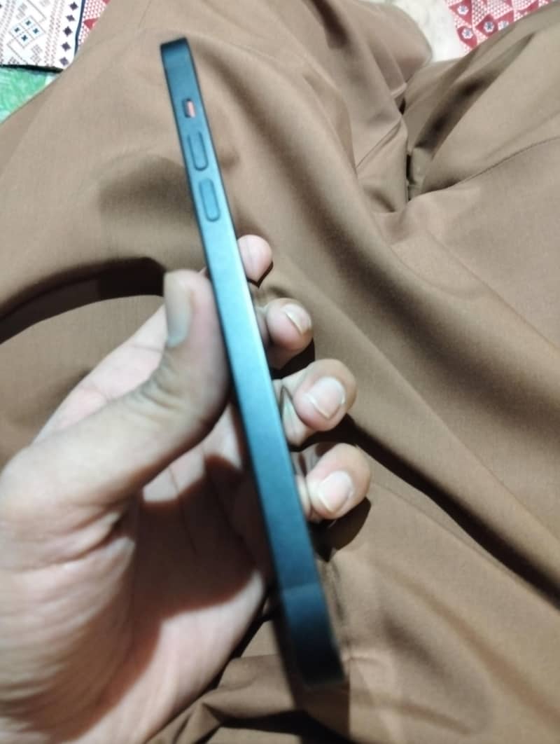 Apple iPhone 14 plus 3