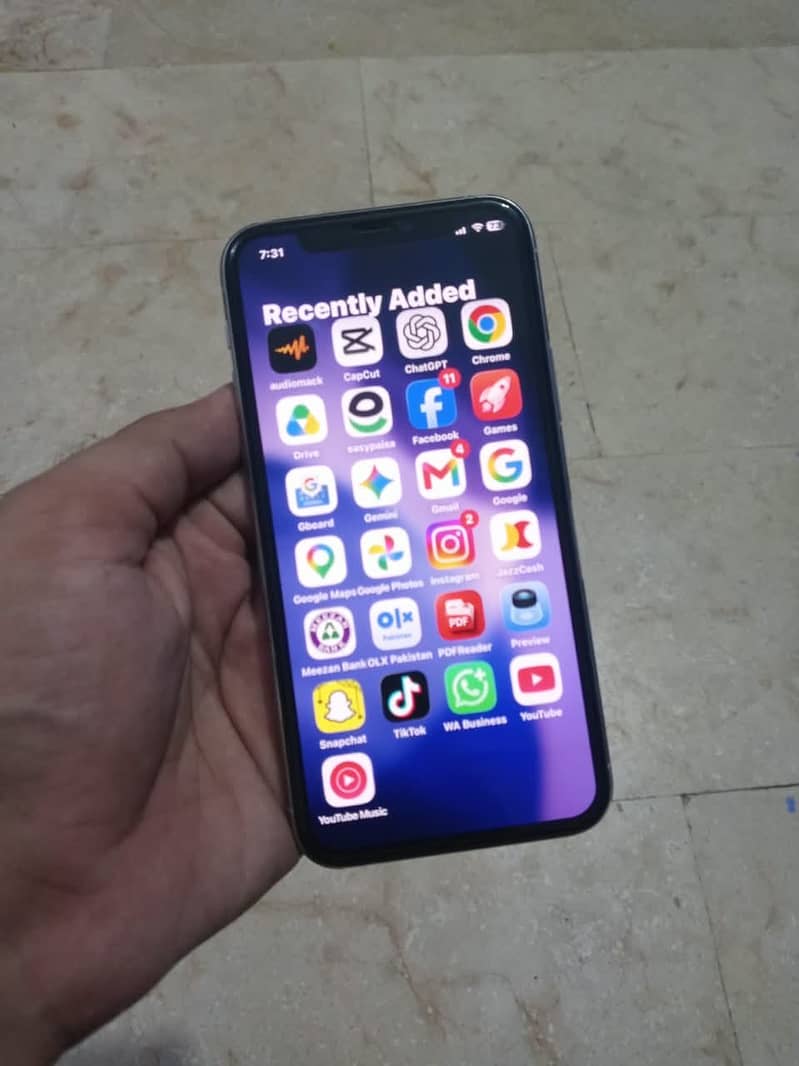 Apple iPhone 11 Pro 1