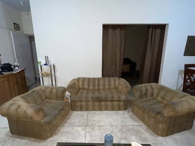 5 seater Sofa Set for Sale – Used Condition