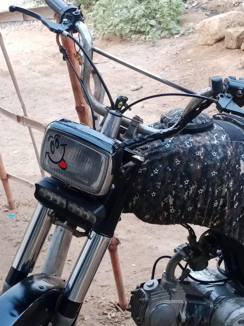 unique 2017 Model Karachi Number - Standard Bikes - 1120535802