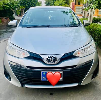 Toyota Yaris 1.5 CVT-I ATIV X 2021 model