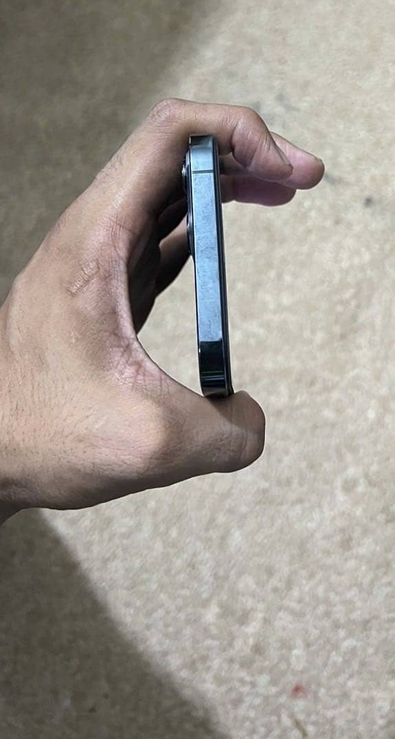 Apple iPhone 12 Pro Max 2