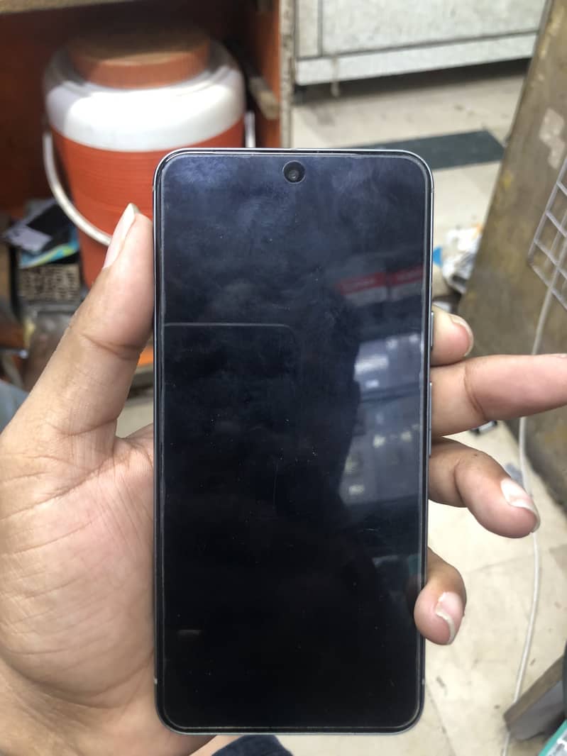 Google Pixel 8 2