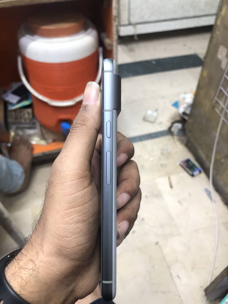 Google Pixel 8 3
