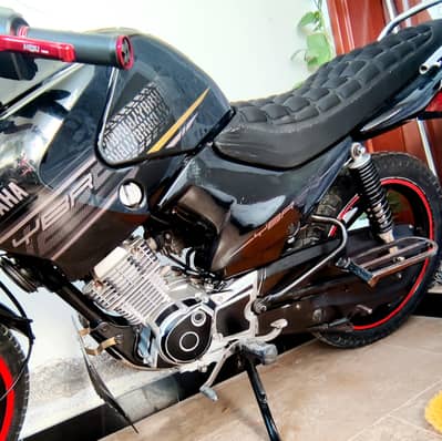 Japanese YAMAHA YBR 125