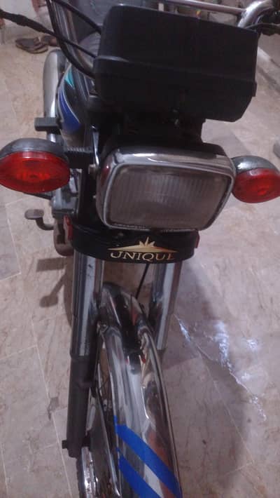 Unique 125