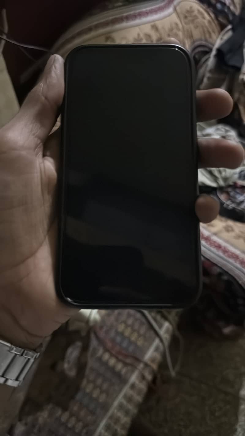 Apple iPhone 13 Pro 4