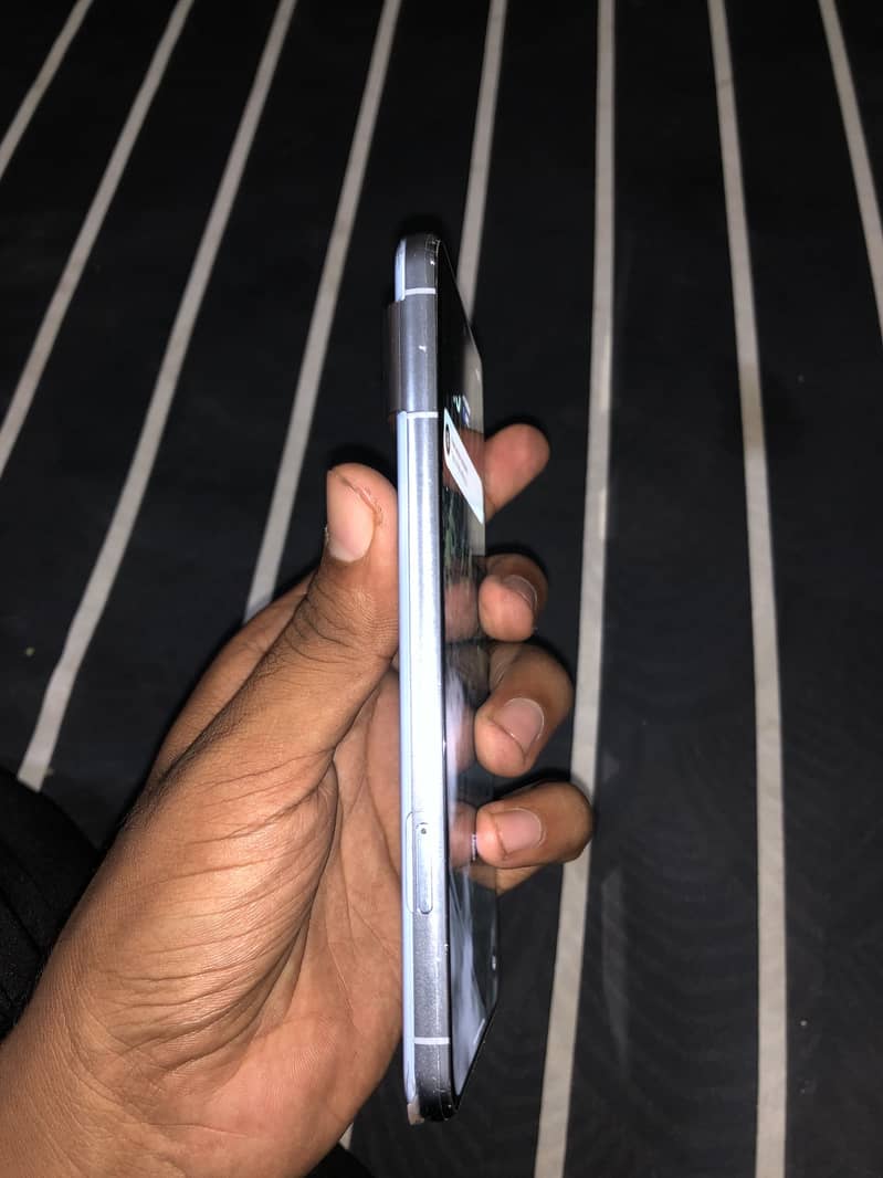 Google Pixel 8 Pro 4