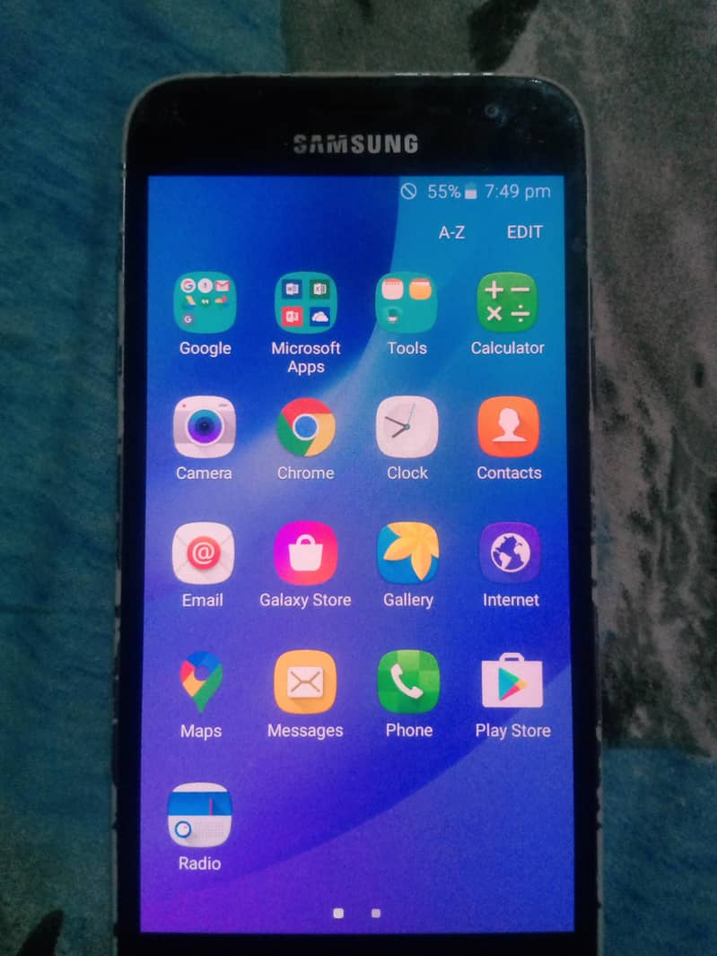 Samsung Mobile J3 2