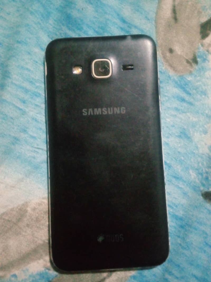 Samsung Mobile J3 3