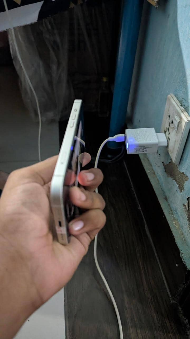 Apple iPhone 13 3