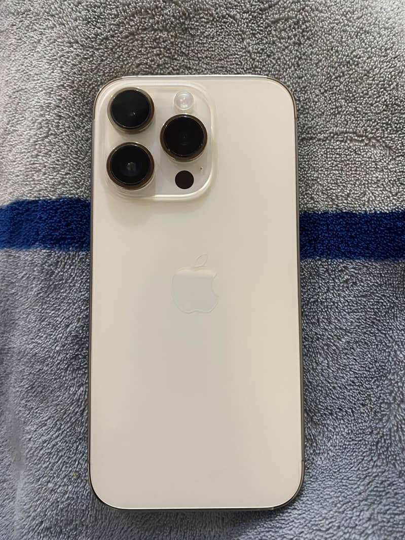 Apple iPhone 14 Pro 0