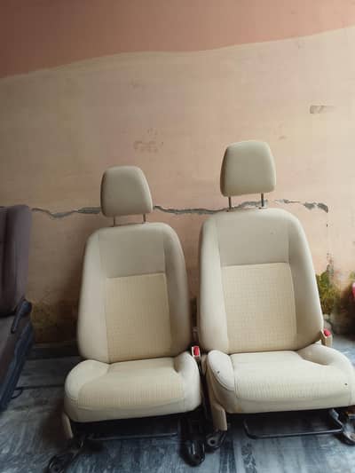 Cultus seats