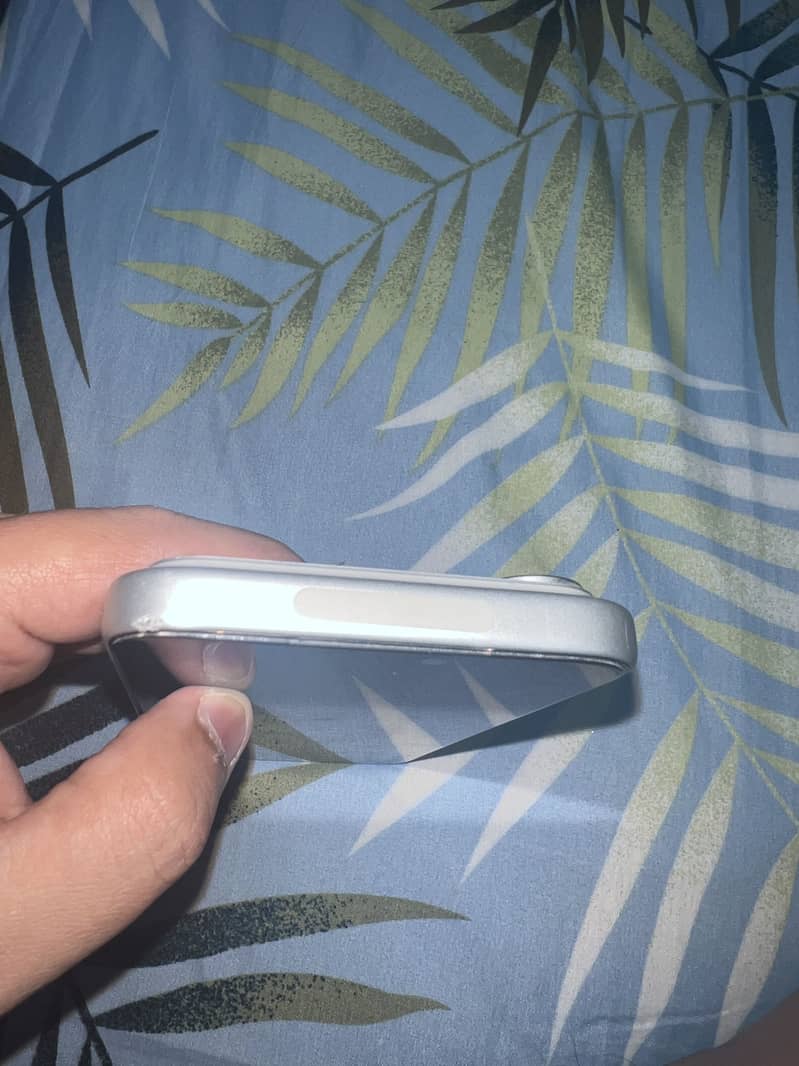 Apple iPhone 17 Pro Max 3