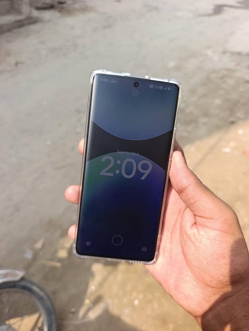 Xiaomi Redmi Note 14 Pro 1