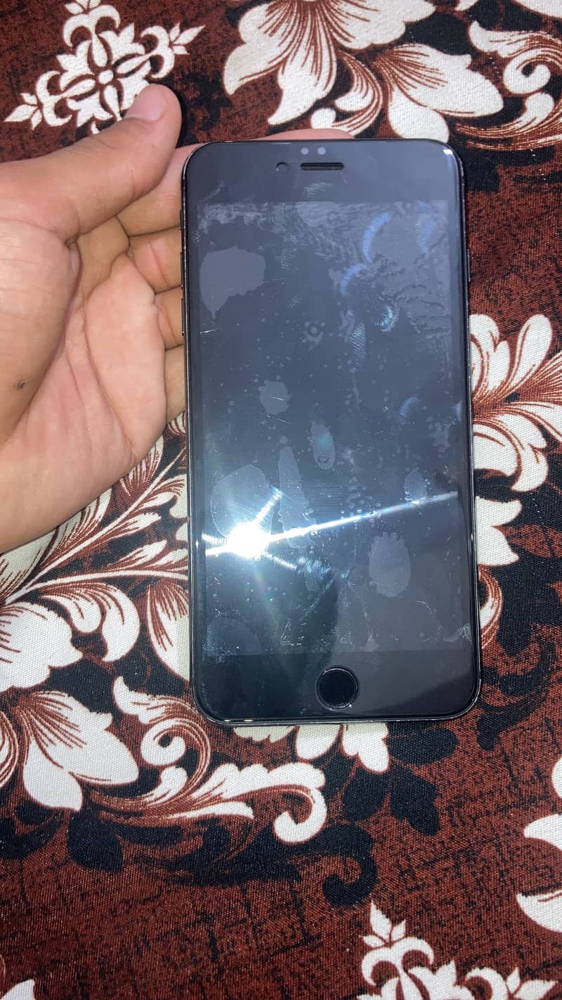 Apple iPhone 7 Plus 1