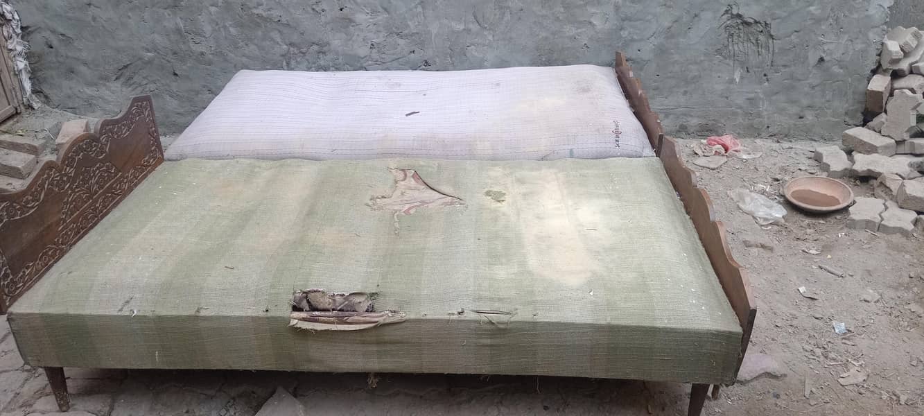Two pieces single bed 1