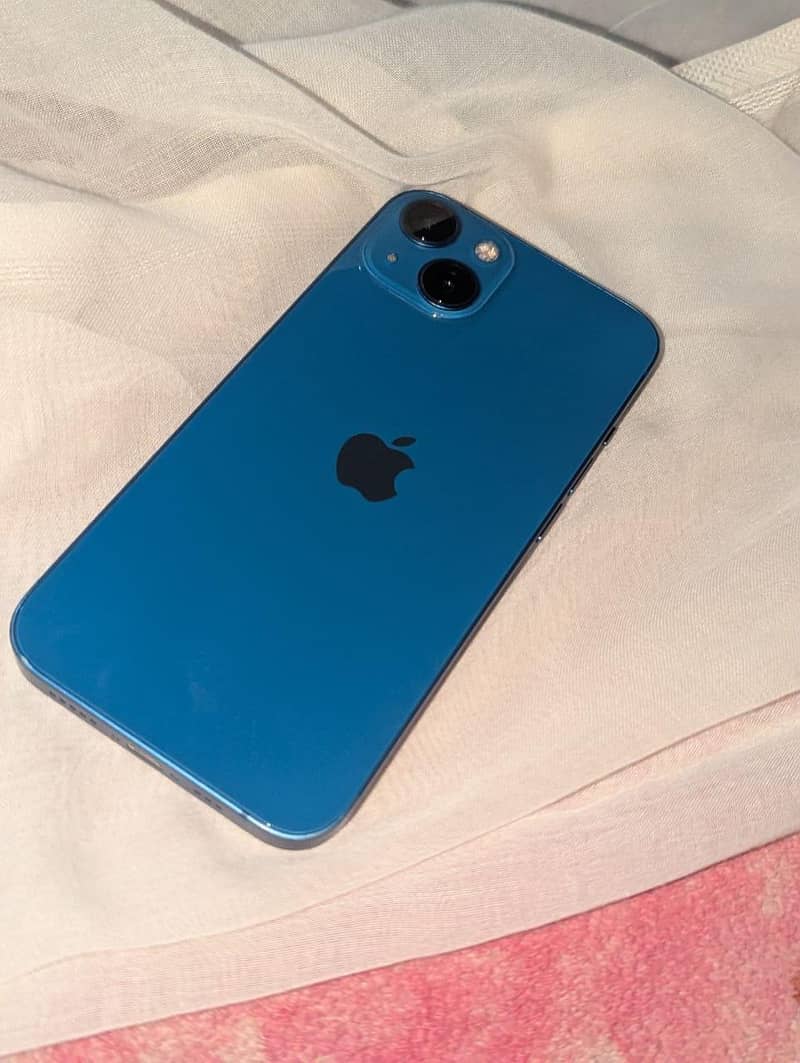 Apple iPhone 13 1