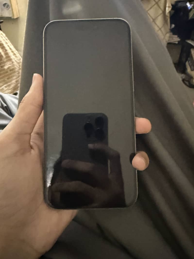 Apple iPhone 15 Pro Max 1