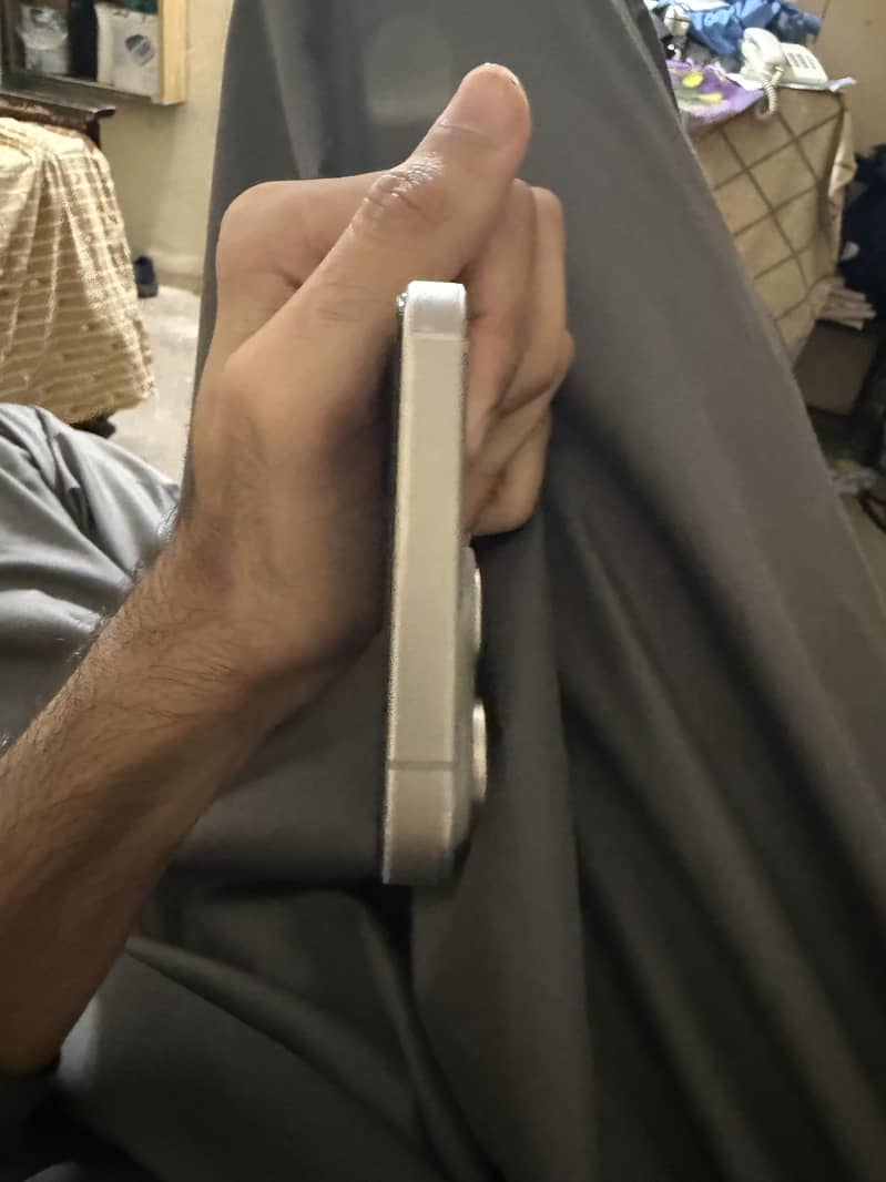 Apple iPhone 15 Pro Max 7