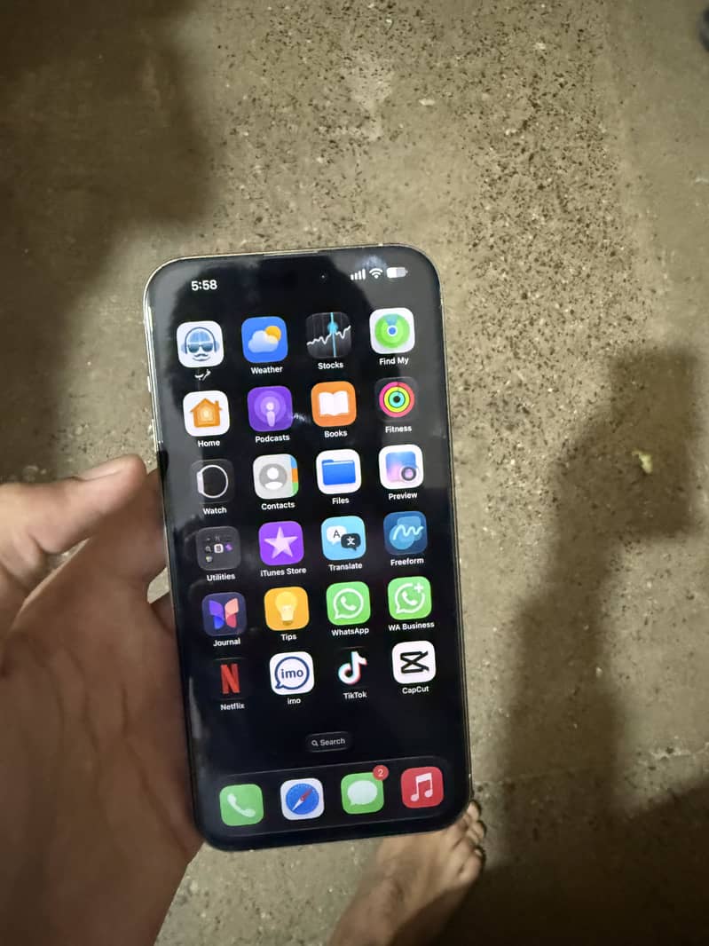 Apple iPhone 15 Pro Max 11