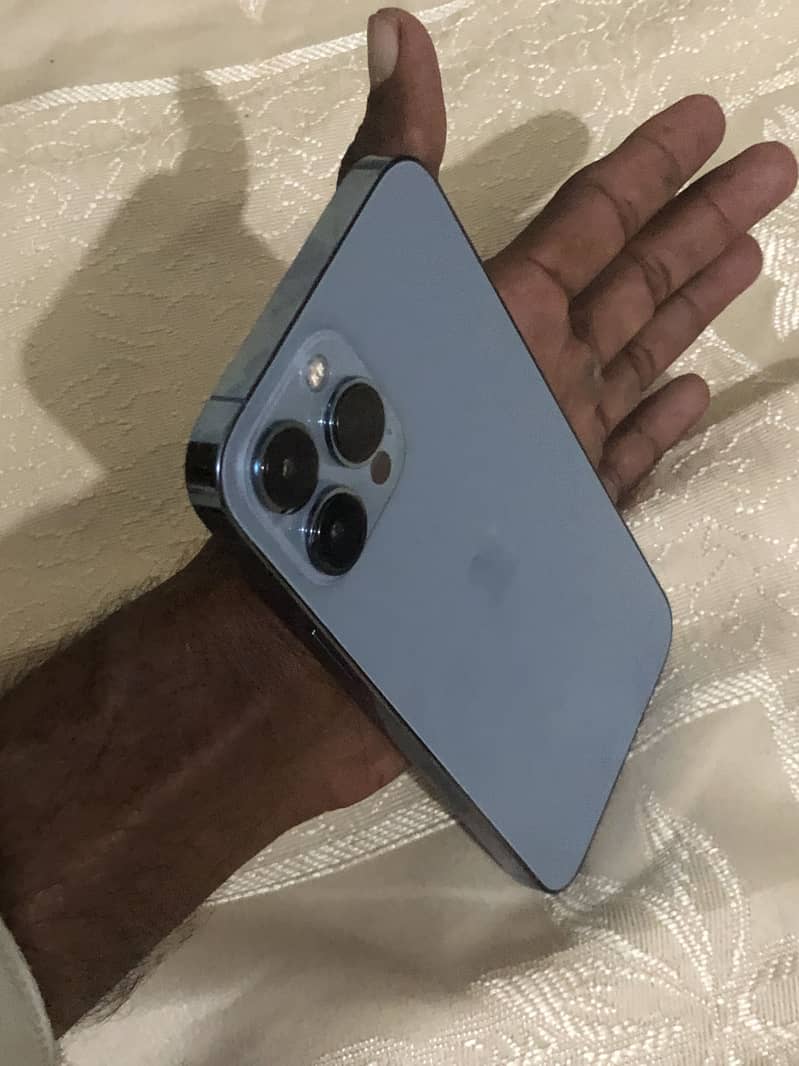 iPhone 13 Pro max 1