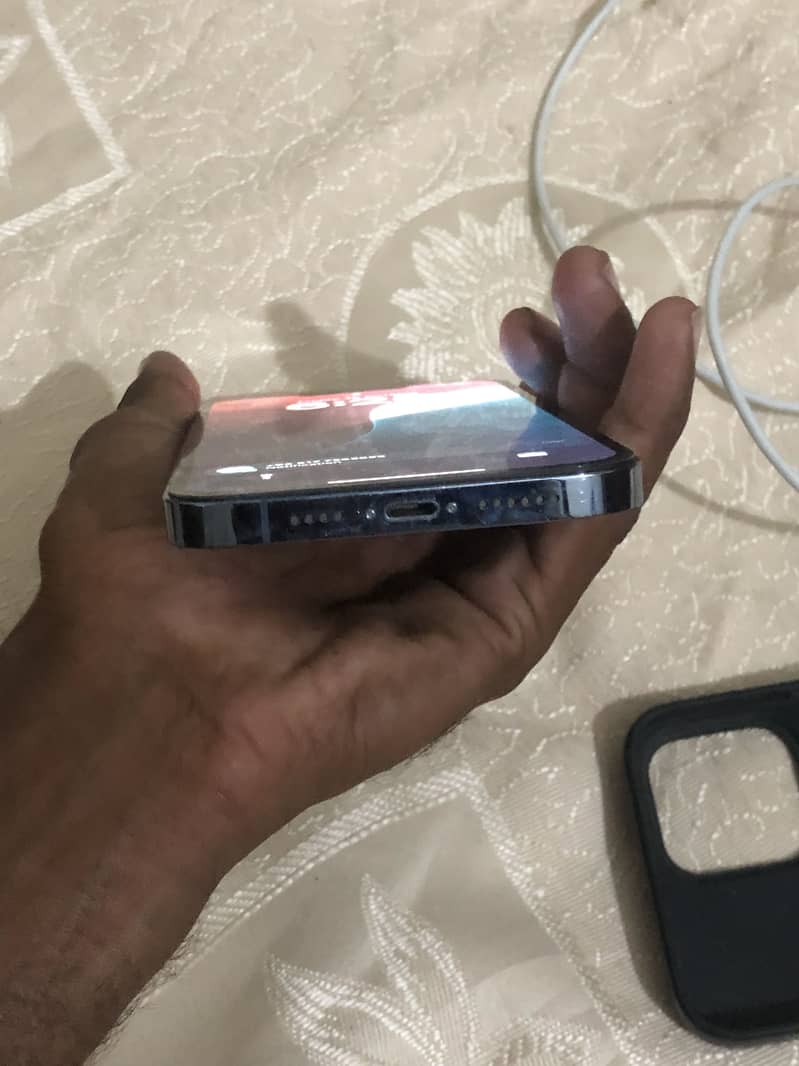 iPhone 13 Pro max 3