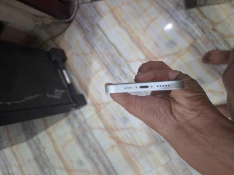 Apple iPhone 12 0