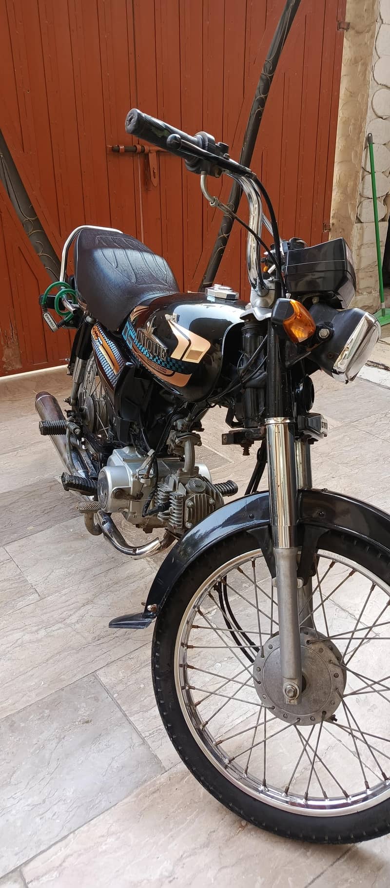 unique plus 70 2025 3