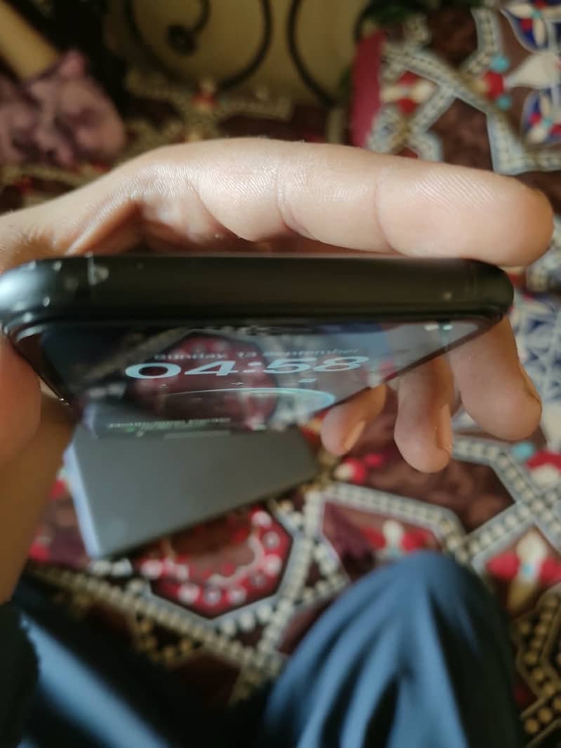 Apple iPhone XR 5
