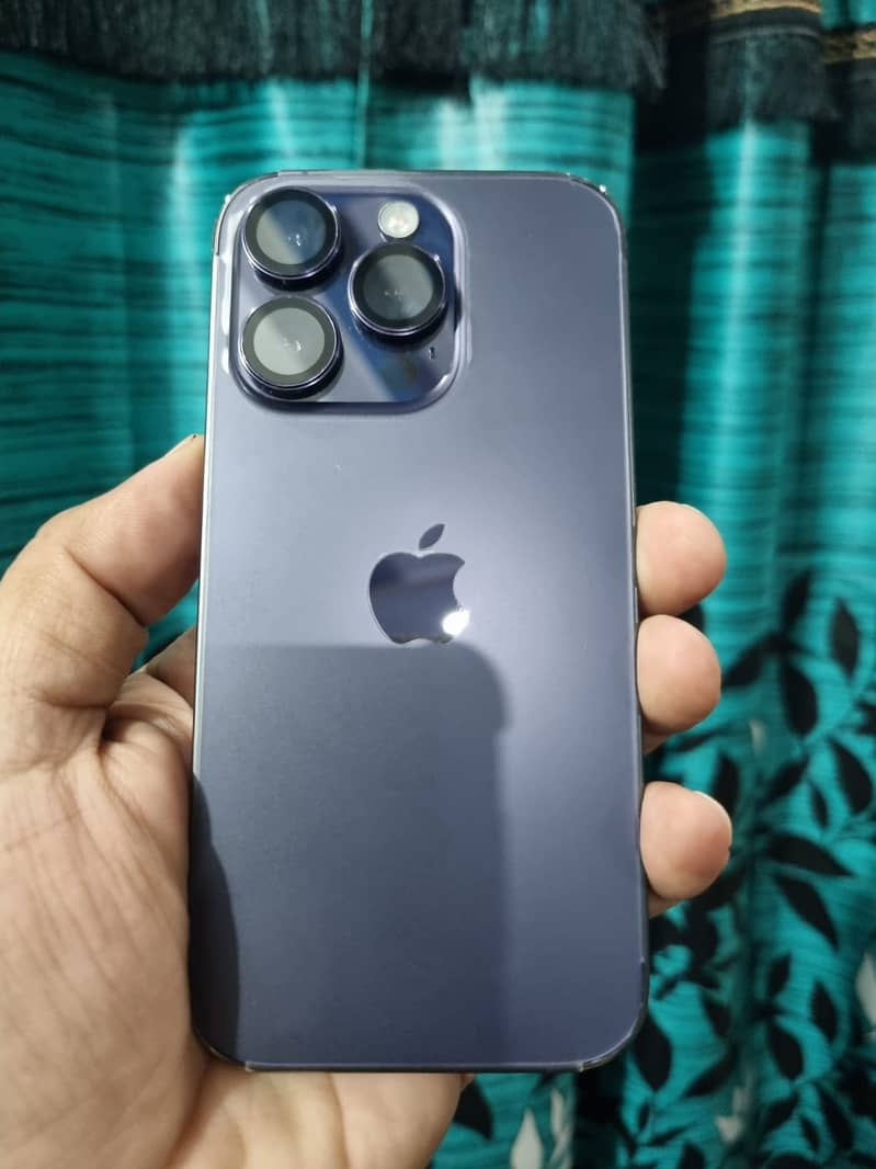 Apple iPhone 14 Pro 0