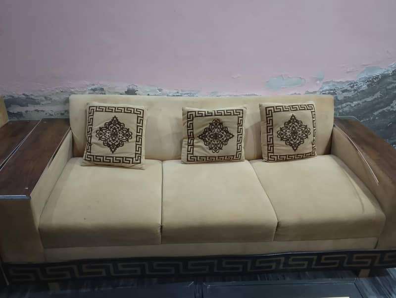 Cream Colored Sofa Set-6 Seater 0