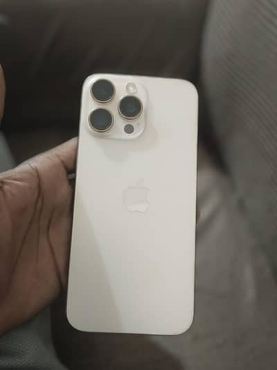Apple iPhone 16 Pro Max