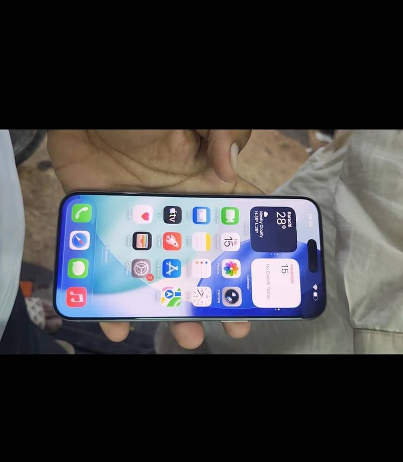 Apple iPhone 15 Pro Max 1