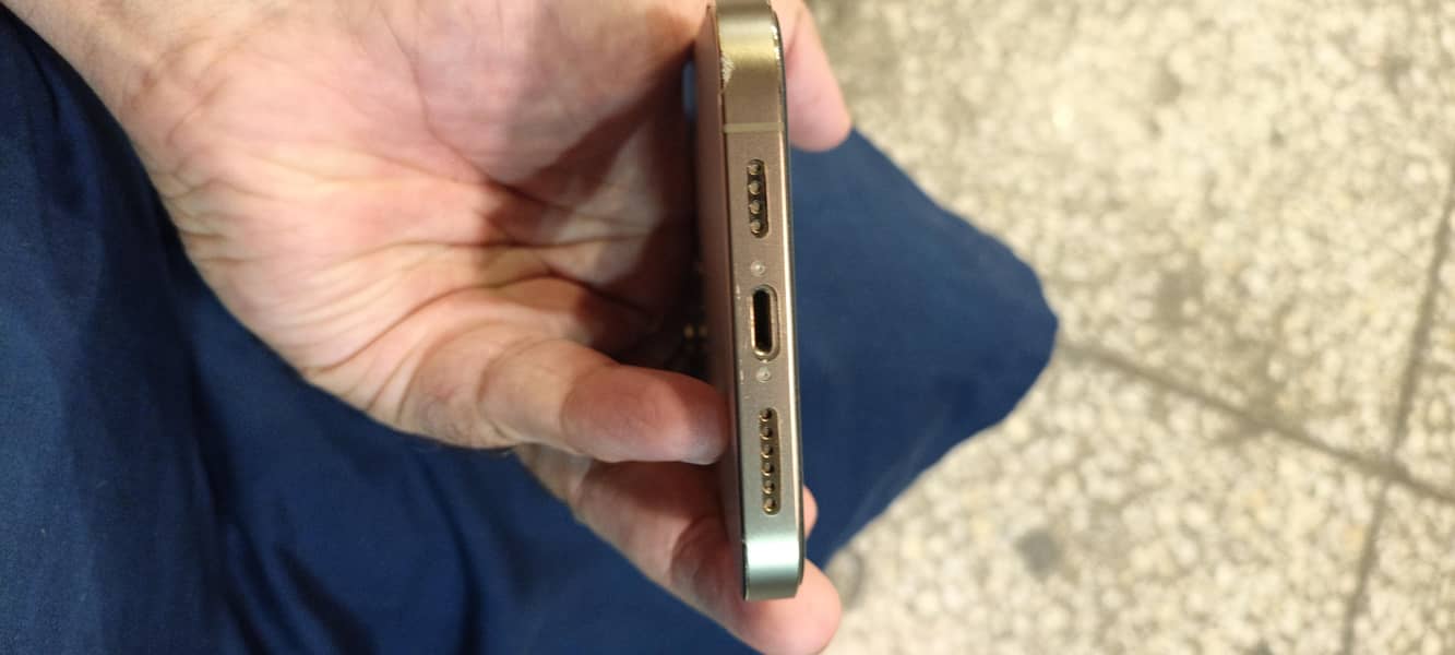 Apple iPhone 12 Pro Max 3