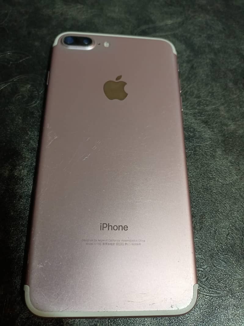 Apple iPhone 7 Plus 3