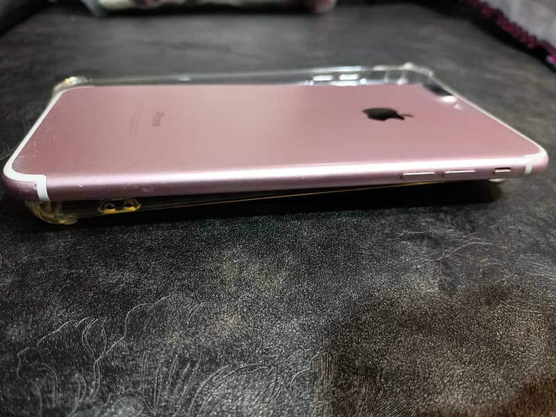 Apple iPhone 7 Plus 4
