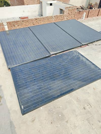 250 Watt solar panels (4 Plates)