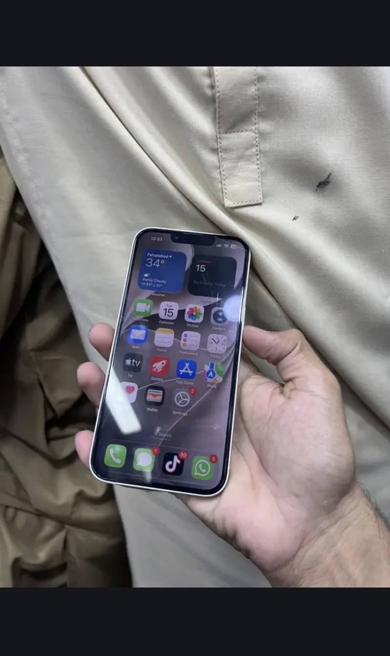 Apple iPhone 13 0