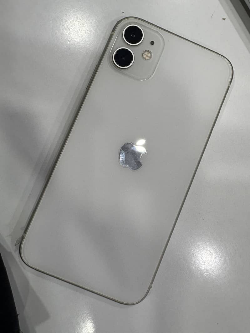 Apple iPhone 11 3