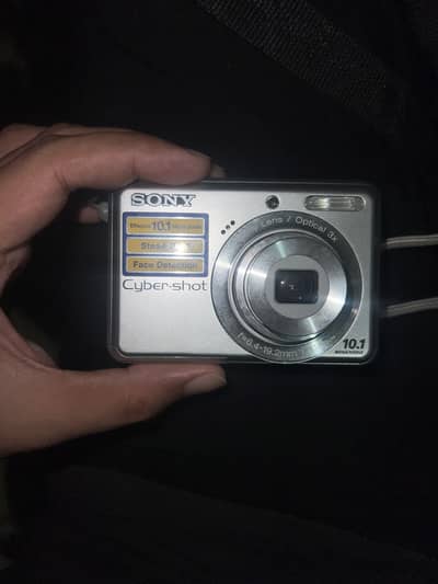Sony Cyber-shot DSC-S930