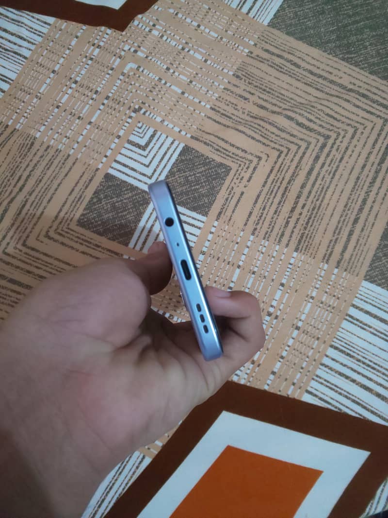 OPPO A6k 1