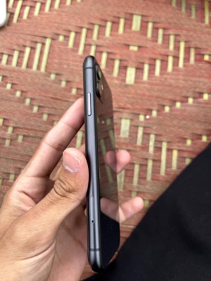 Apple iPhone 11 2